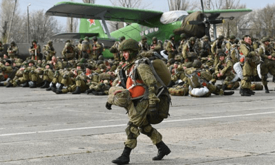 Nga rút hơn 10.000 binh sĩ về căn cứ sau cuộc tập trận gần Ukraine