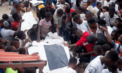 Haiti: Máy bay lao xuống đường, đâm vào xe tải, ít nhất 6 người thiệt mạng