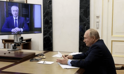 Năm thống đốc Nga đồng loạt từ chức 