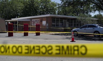 Vấn nạn thông tin sai lệch xoay quanh vụ xả súng đẫm máu ở trường học Mỹ