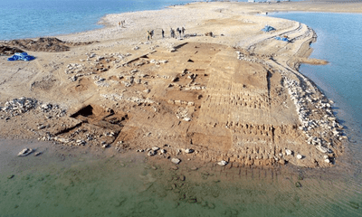 'Thành phố ma' 3.400 năm tuổi đột ngột xuất hiện ở Iraq sau nhiều tháng hạn hán nghiêm trọng