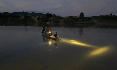 Nghệ An: Ra sông Con tắm, hai trẻ bị mất tích