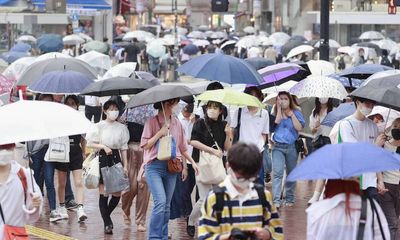 Nhật Bản lần đầu vượt mốc 100.000 ca mắc COVID-19 trong ngày kể từ tháng 2