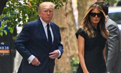 Cựu Tổng thống Trump tới dự tang lễ vợ cũ 
