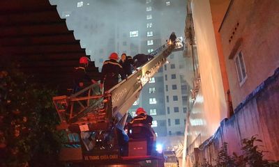 Bình Dương: Cháy lớn ở quán karaoke, nhiều người thương vong