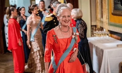 Nữ hoàng Đan Mạch gửi lời xin lỗi vì tước danh hiệu các cháu nội