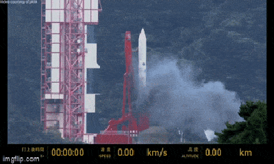 Tên lửa Nhật Bản tự hủy vài phút sau khi phóng thất bại