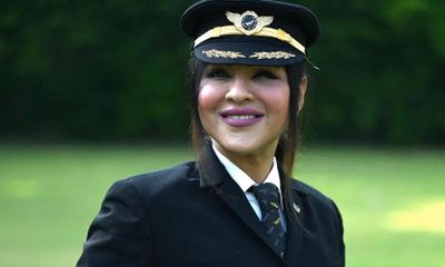Ước mơ chinh phục bầu trời của nữ phi công Ấn Độ