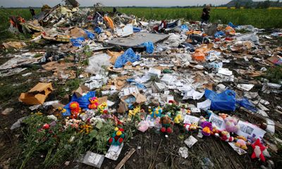 Vụ bắn hạ máy bay MH17: Tòa án Hà Lan kết án chung thân 3 nghi phạm
