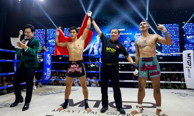 “Độc cô cầu bại” Nguyễn Trần Duy Nhất tiếp tục giành chiến thắng ở Muay Thái