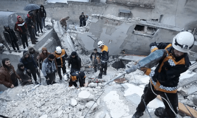 Mệt mỏi đan xen hy vọng khi tìm kiếm cứu nạn sau trận động đất kinh hoàng ở Thổ Nhĩ Kỳ