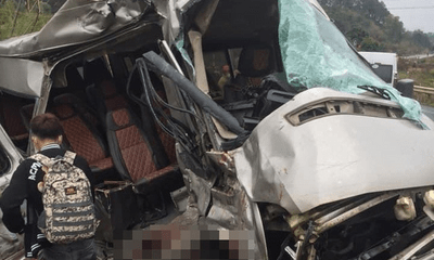 Nguyên nhân ban đầu vụ xe khách đối đầu xe đầu kéo ở Lạng Sơn làm 2 người tử vong