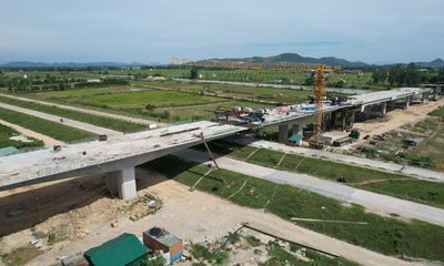 Cao tốc Diễn Châu – Bãi Vọt lại “lụt” tiến độ, tư lệnh ngành giao thông chỉ đạo khẩn