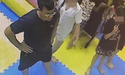 Triệu tập người đàn ông bị tố đánh bé gái 4 tuổi tại khu vui chơi ở Hà Nội