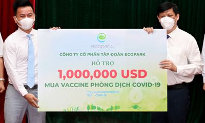 Ecopark trao 1 triệu USD ủng hộ quỹ Vaccine Covid19 của chính phủ
