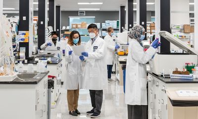 Vingroup nhận chuyển giao độc quyền công nghệ sản xuất vắc xin mRNA phòng Covid-19 tại Việt Nam
