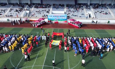 Khai mạc giải bóng đá học sinh THPT Hà Nội - An ninh Thủ đô lần thứ XXI - 2022 Cúp Number 1 Active và sức nóng trận thi đấu đầu tiên