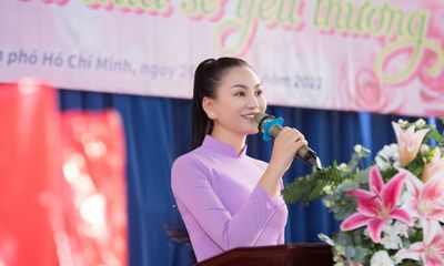 Cần biết - Đoàn Hoa Hậu Doanh Nhân Việt Nam Quốc Tế 2022 chia sẻ yêu thương với các em học sinh