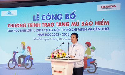 Honda Việt Nam tặng 620.000 mũ bảo hiểm cho học sinh tiểu học năm học 2022-2023