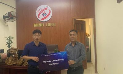Cần biết - Hyundai Lê Văn Lương tặng quà đối tác tháng 12