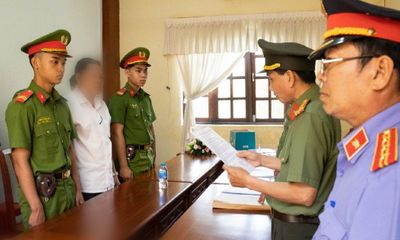 Khởi tố, bắt giam giám đốc văn phòng đăng ký đất đai tỉnh Hậu Giang