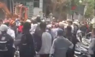 Công an vào cuộc vụ học sinh đánh nhau trước cổng trường tại Đắk Lắk