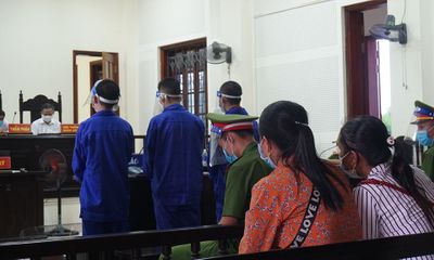 Nghệ An: Vận chuyển thuê 10 kg ma túy, 2 học sinh lĩnh án 30 năm tù