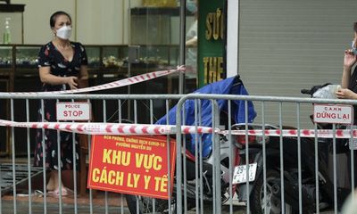 Hà Nội: Phát hiện người đàn ông nhiễm COVID-19 tử vong trong tư thế treo cổ ở phố Trần Nhân Tông