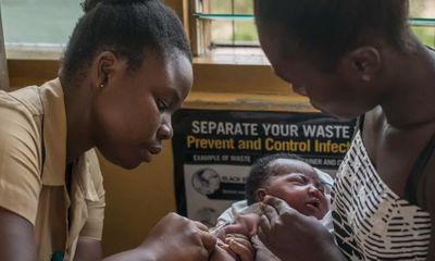 WHO phê duyệt vắc-xin phòng sốt rét đầu tiên trên thế giới