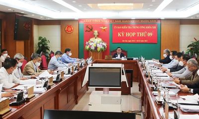 Đề nghị xem xét kỷ luật nguyên Thứ trưởng Bộ Y tế Cao Minh Quang