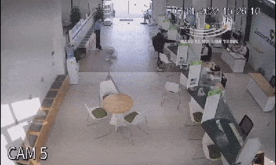 Video: Đối tượng mặc áo đen xông vào cướp ngân hàng ở Hải Phòng