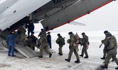 Quân đội Nga huy động 74 máy bay đưa binh sĩ, khí tài đến Kazakhstan