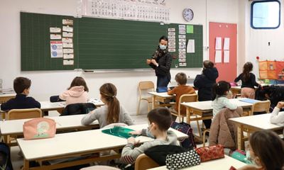 75% giáo viên tiểu học tại Pháp đình công vì việc phòng chống COVID-19 thiếu hiệu quả của chính phủ