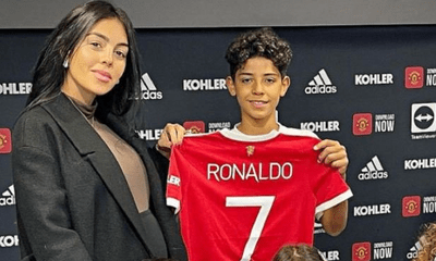 Con trai Ronaldo ký hợp đồng với Man United