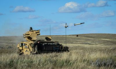 Tin tức quân sự mới nóng nhất: Anh gửi xe thiết giáp cho Ukraine