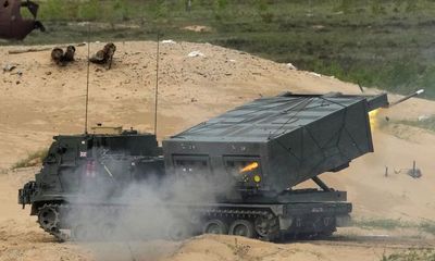 Tin tức quân sự mới nóng nhất: Anh gửi hệ thống rocket phóng loạt cho Ukraine