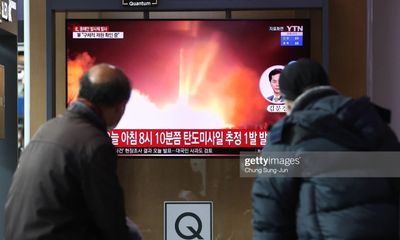 Hàn Quốc: Triều Tiên phóng liên tiếp 8 tên lửa đạn đạo ra vùng biển phía Đông