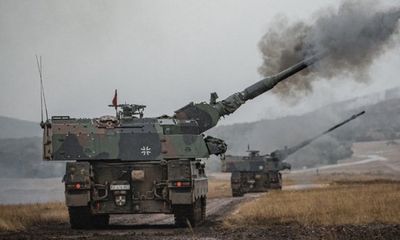 Đức công bố lô vũ khí hạng nặng đầu tiên chuyển đến Ukraine