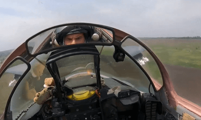 Video: Cận cảnh phi công Ukraine phóng tên lửa chống bức xạ tốc độ cao của Mỹ