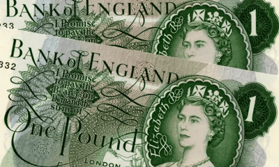 Nước Anh đau đầu vì cần thu hồi và thay thế 4,7 triệu tiền mặt và 29 tỷ đồng xu in hình Nữ hoàng Elizabeth II