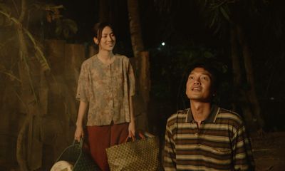 Phim “Tro tàn rực rỡ” của đạo diễn Bùi Thạc Chuyên giành giải cao nhất tại Liên hoan phim Ba châu lục