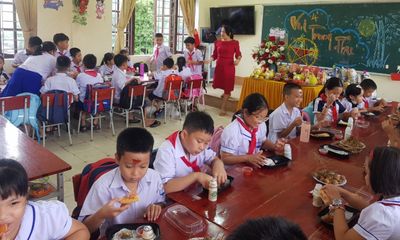 Quảng Bình miễn học phí học kỳ 2 năm 2022-2023 cho học sinh