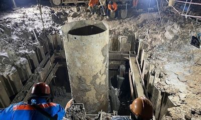 Vụ bé trai rơi xuống trụ bê tông sâu 35m ở Đồng Tháp: Đã đào được đến độ sâu 10m