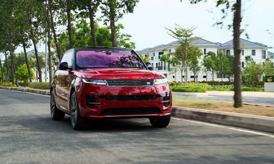 Land Rover Việt Nam chính thức giới thiệu mẫu xe Range Rover Sport mới