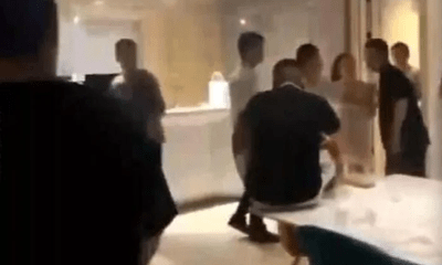 Video: Xông vào khách sạn bắt gian, người chồng sững sờ khi thấy vợ ở cùng hai người đàn ông