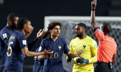 Pháp 'bay màu' đầy tiếc nuối ngay từ vòng bảng U20 World Cup