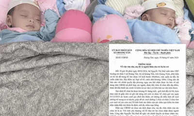 2 bé gái song sinh bị bỏ rơi trong chiếc làn nhựa kèm tờ giấy ghi dòng chữ xót xa