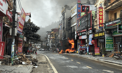 Lào Cai: Cửa hàng gas phát nổ kinh hoàng, lửa lớn thiêu rụi 2 căn nhà