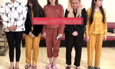 Ninh Bình: Phát hiện nhóm 5 cô gái trẻ có hành vi tàng trữ, tổ chức sử dụng ma tuý