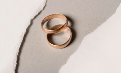 Vợ, chồng đã ly hôn có được kết hôn lại với chồng hay vợ cũ?